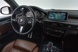 BMW X5 F15 M50d - 2,99% korko jopa 100000 saakka! Voimassa 31.10. saakka! - Individual nahat! Comfort istuimet, H/K, Comfort access, HUD, Mukautuvat Ledit, Webasto, vm. 2014, 248 tkm (8 / 40)